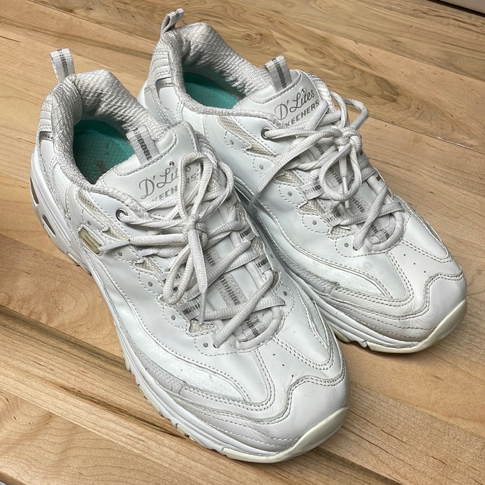 Skecher D’Lites Fresh Start Triple White